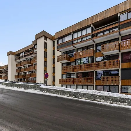 Neves - Location: Ensoleille Pour 4 Personnes Dans Un Quartier Anime Apartment