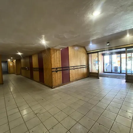 Apartment Neves - Location: Ensoleille Pour 4 Personnes Dans Un Quartier Anime
