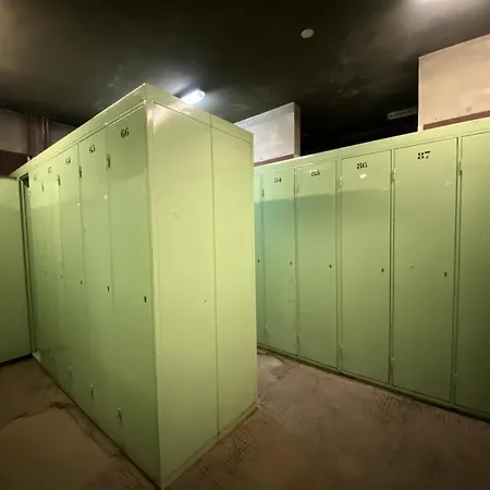 Neves - Location: Ensoleille Pour 4 Personnes Dans Un Quartier Anime Apartment