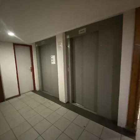 Résidence Neves - Location: Ensoleillé Pour 4 Personnes Dans Un Quartier Animé * Val Thorens